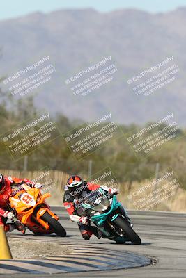 media/Dec-01-2025-Moto Forza (Mon) [[2daa91e15f]]/1-Advanced Group/Session 3 (Turn 3)/